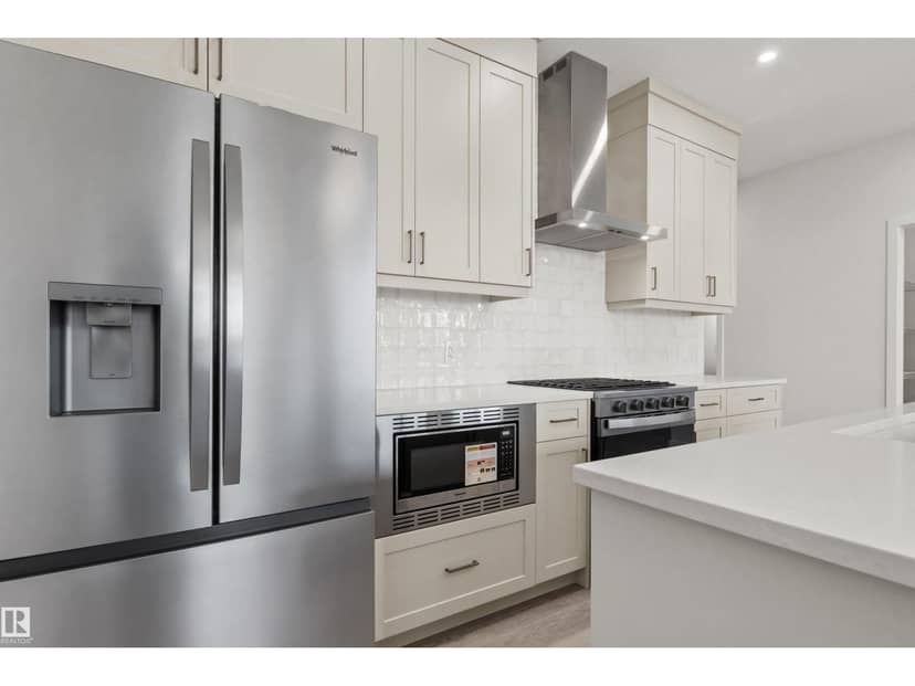 271 Paterson Li SW, Edmonton, photo 2