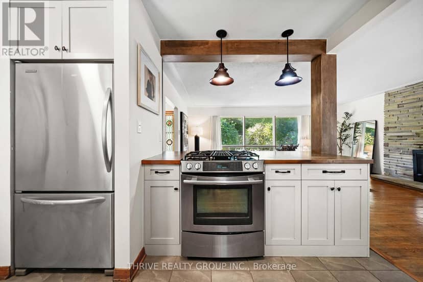 85 Bloomfield Drive — photo 16 of 40