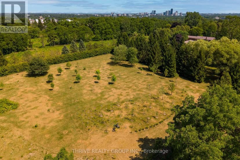 85 Bloomfield Drive — photo 37 of 40