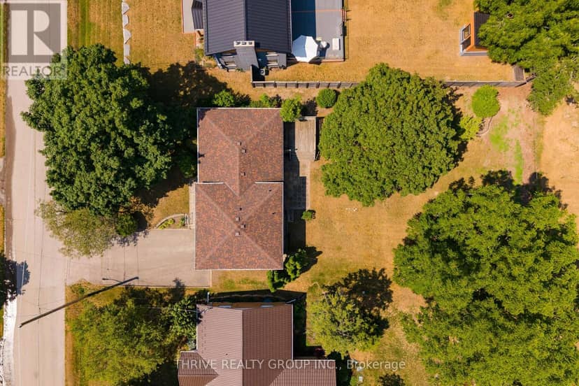 85 Bloomfield Drive — photo 40 of 40