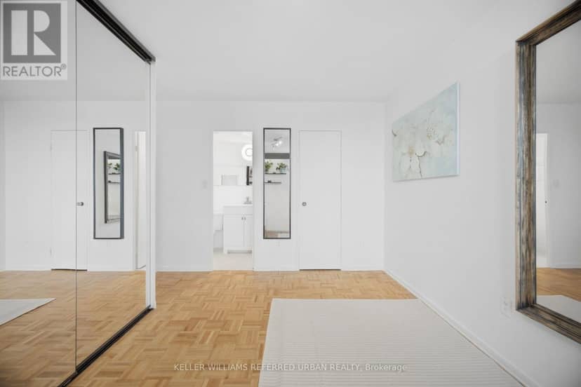 1416 - 60 Pavane Linkway Way — photo 12 of 29