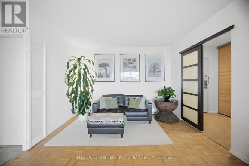1416 - 60 Pavane Linkway Way — photo 6 of 29