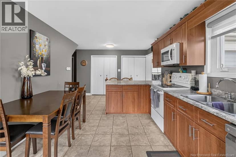 779 Haut-Saint-Antoine — photo 4 of 40