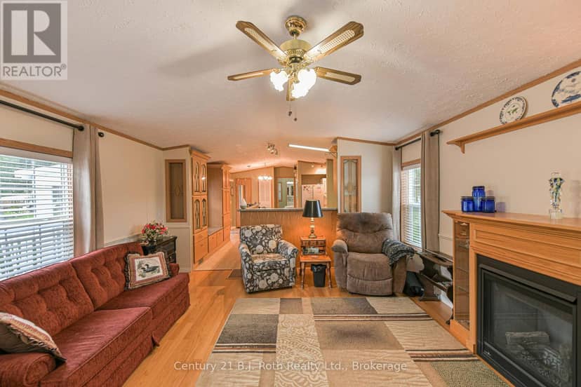 4128 Haines Street — photo 10 of 38
