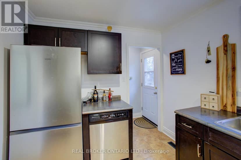 124 Muriel Street — photo 15 of 35