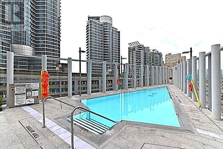 2711 - 10 York Street — photo 30 of 37