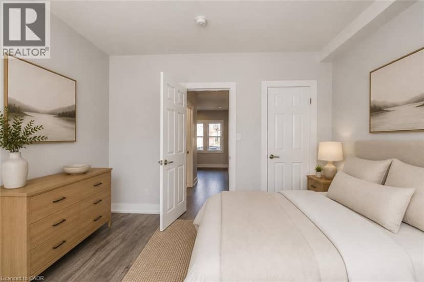 23 GIBSON Avenue — photo 11 of 27