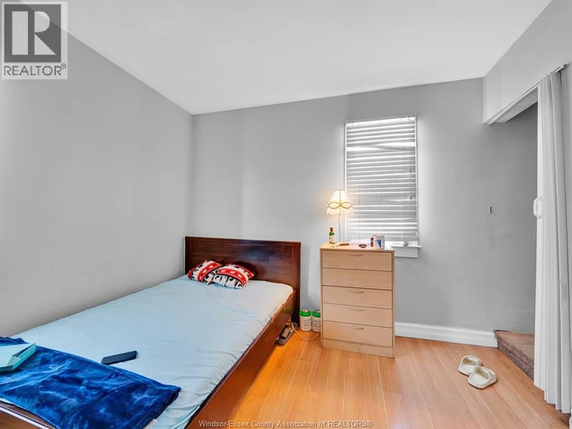 3329 Sandwich Street — photo 21 of 40