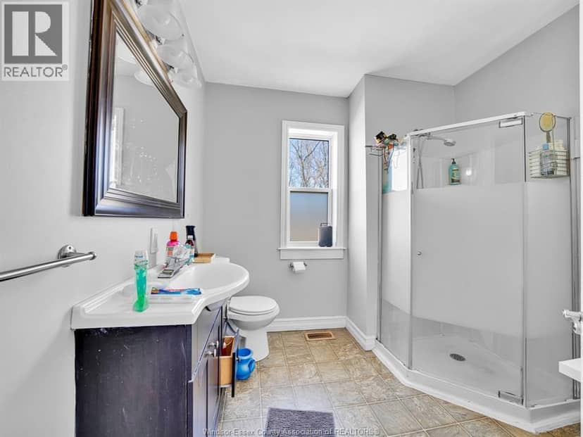 3329 Sandwich Street — photo 15 of 40