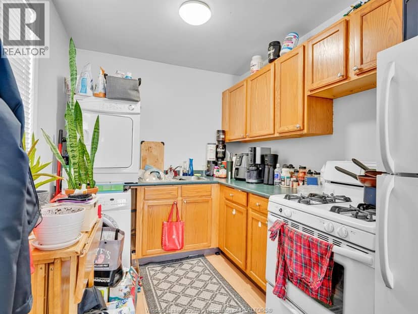 3329 Sandwich Street — photo 38 of 40