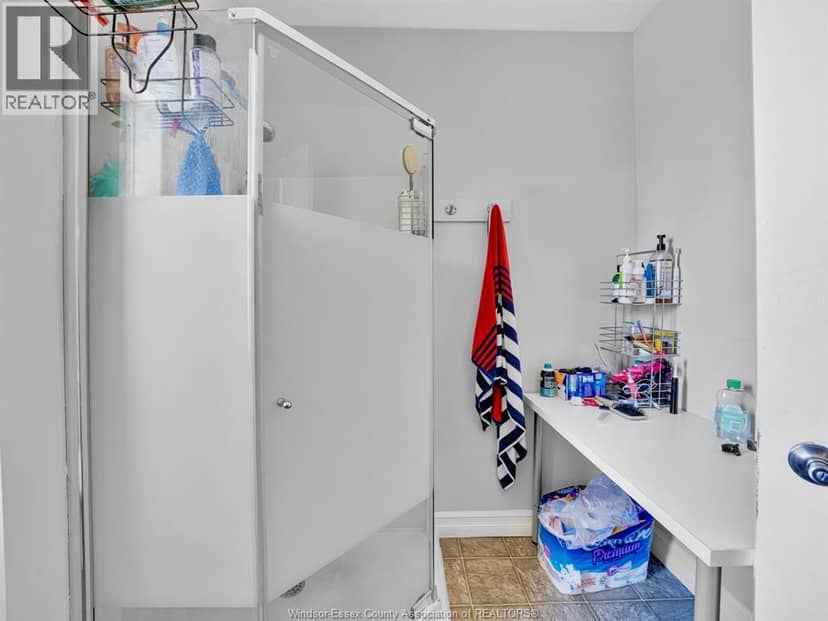 3329 Sandwich Street — photo 16 of 40