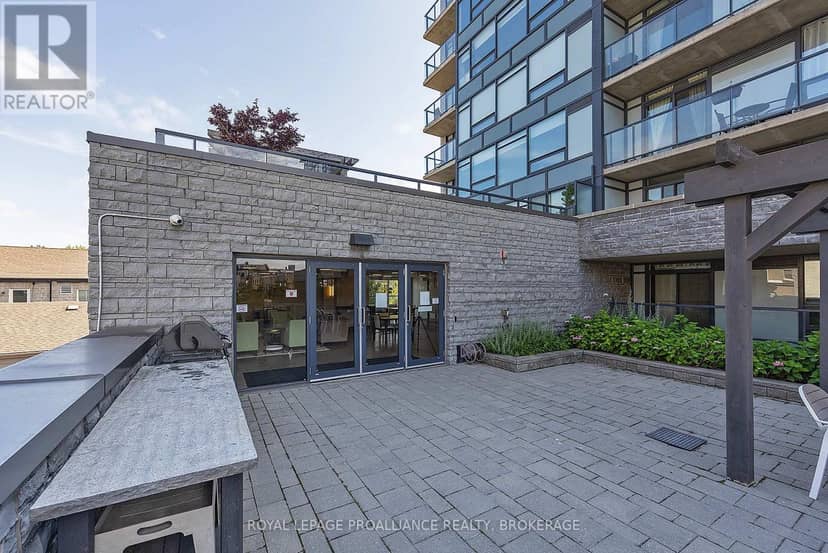 501 - 121 Queen Street — photo 28 of 33