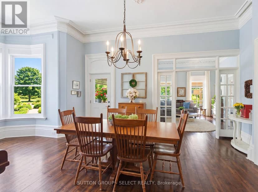 431 Albert Street — photo 11 of 40