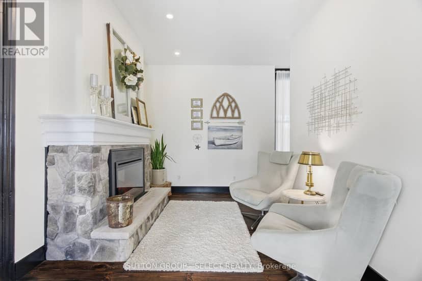 431 Albert Street — photo 18 of 40