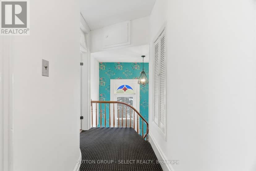 431 Albert Street — photo 23 of 40