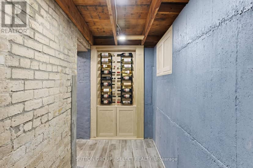 431 Albert Street — photo 32 of 40