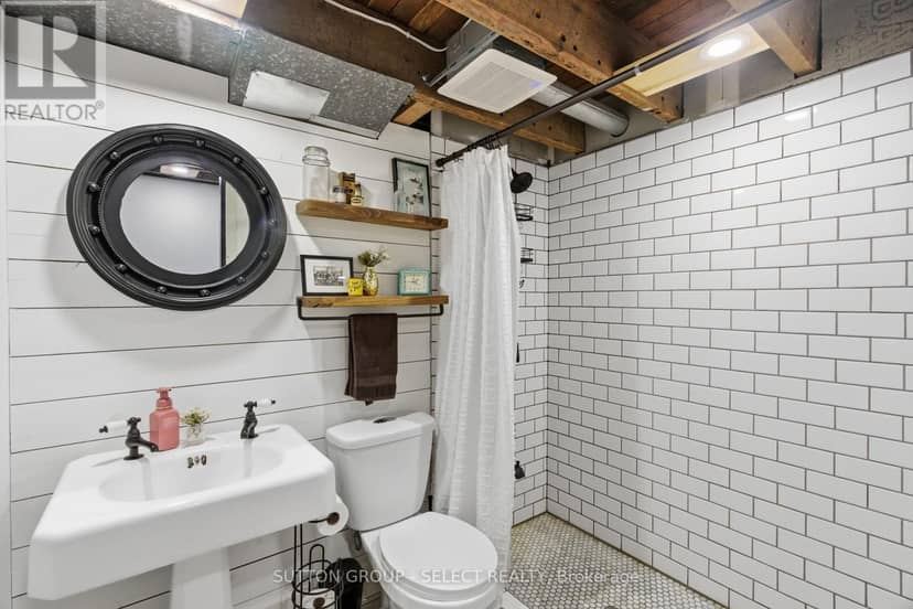 431 Albert Street — photo 36 of 40