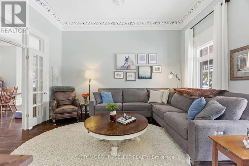 431 Albert Street — photo 9 of 40
