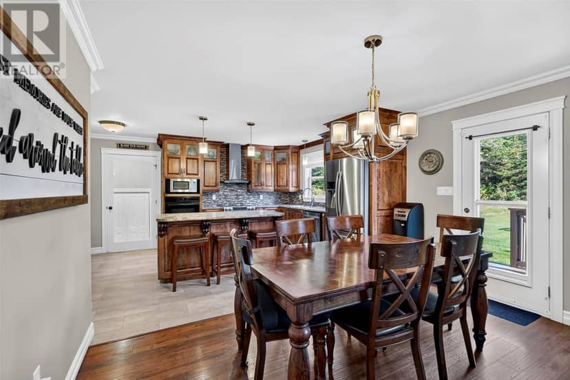 16 Hillview Place — photo 9 of 40