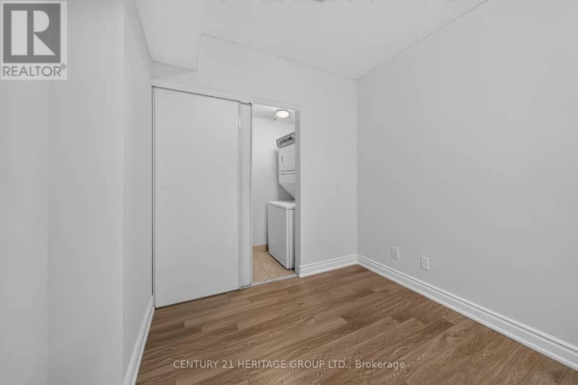 234 - 701 Sheppard Avenue W — photo 22 of 40