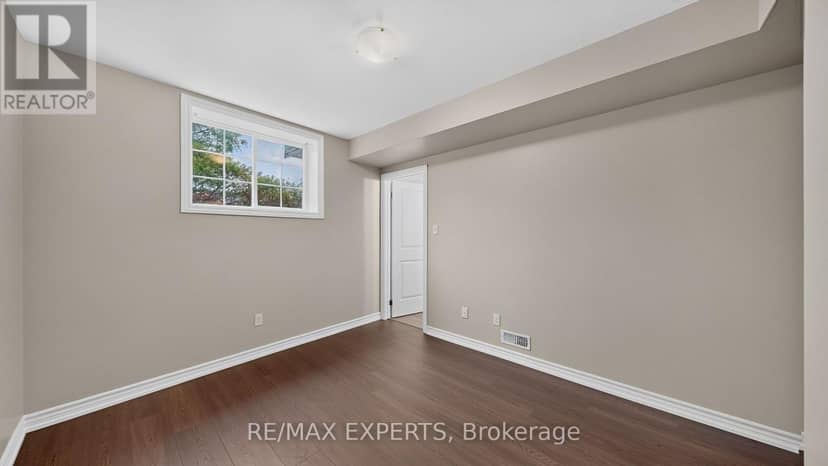 13 - 246 Penetanguishene Road — photo 18 of 37
