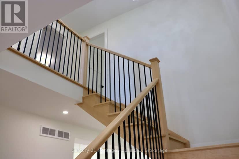 8890 Angie Drive — photo 39 of 40