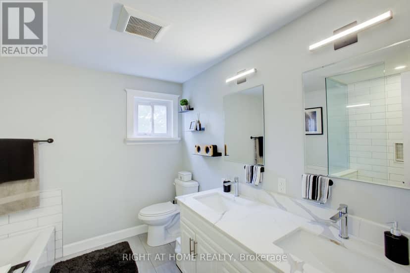 32 Feltre Avenue — photo 15 of 28