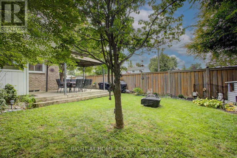 32 Feltre Avenue — photo 20 of 28