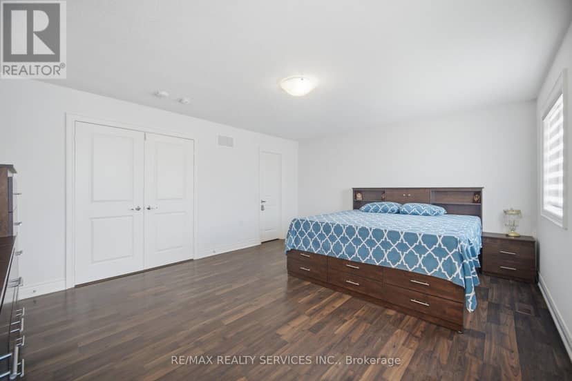585 Dougall Avenue — photo 25 of 40
