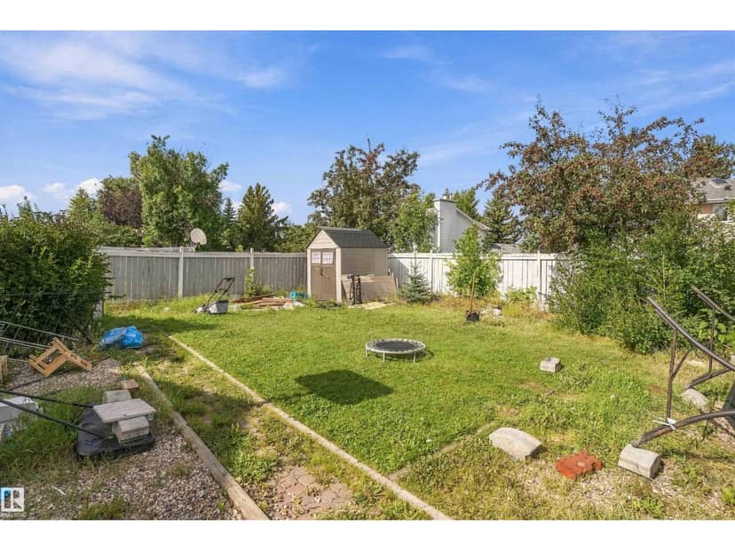 4824 13 AV NW — photo 34 of 40