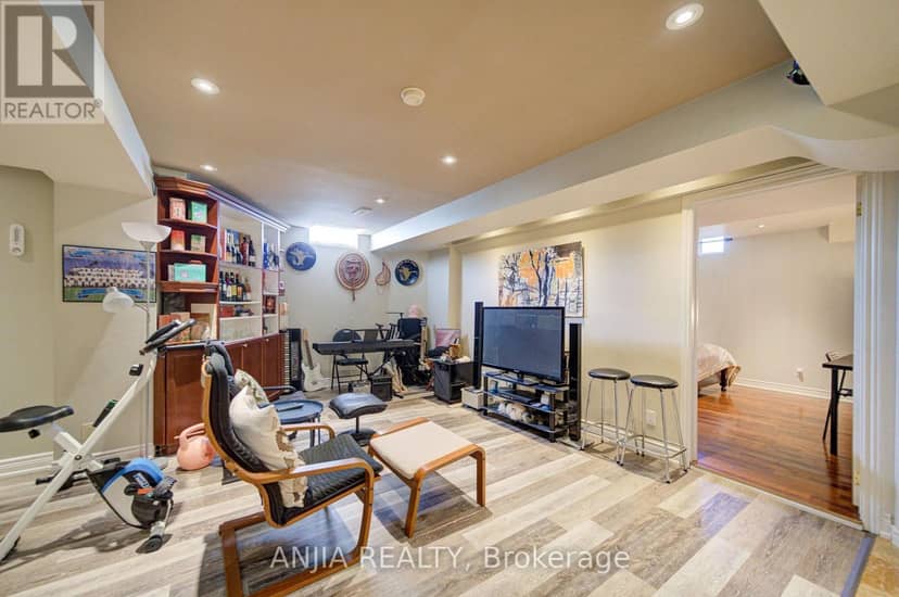 38 Harper's Gate Way — photo 33 of 40