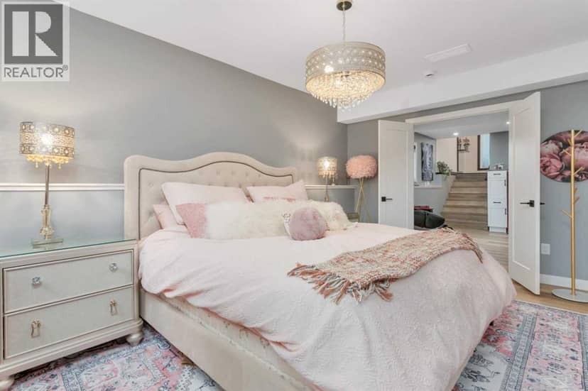 729 5 Street SW — photo 34 of 40