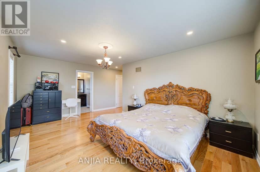 38 Harper's Gate Way — photo 28 of 40