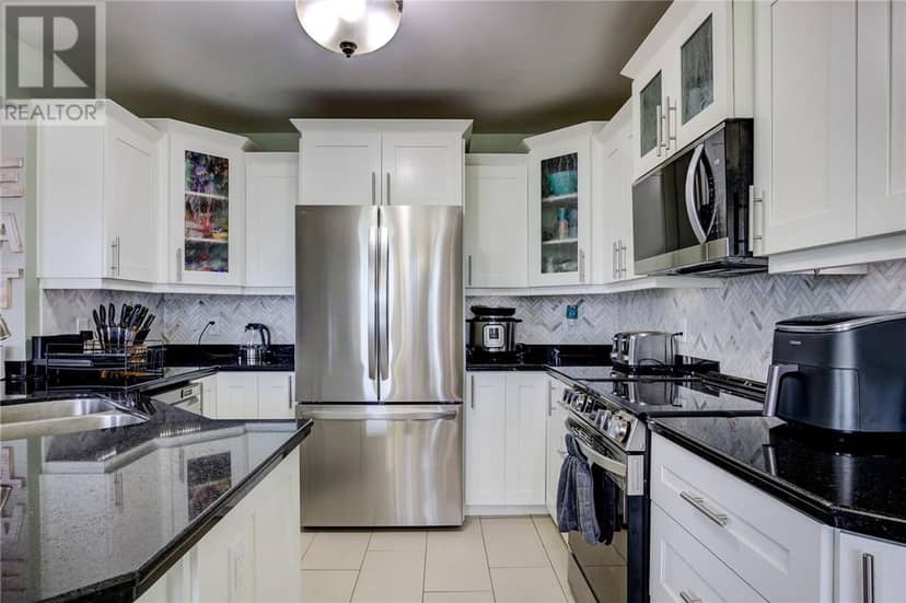 253 Francis Street — photo 10 of 29