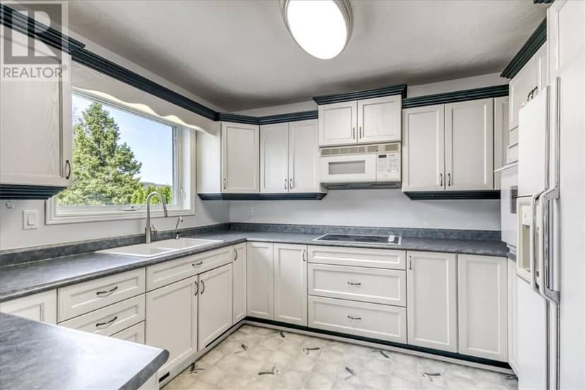 65 Frenchman Lake Road S — photo 10 of 40