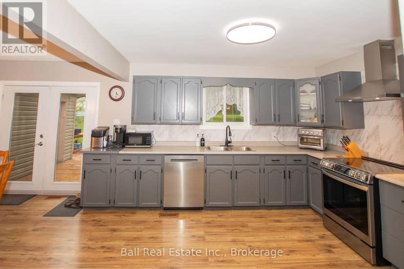 14 Thomas Street — photo 12 of 34