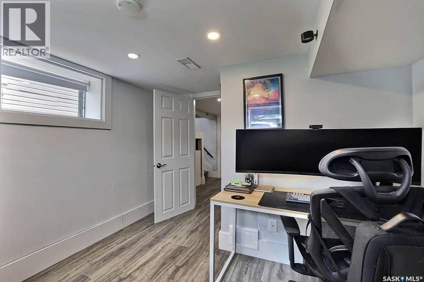 2136 McAra STREET — photo 17 of 28