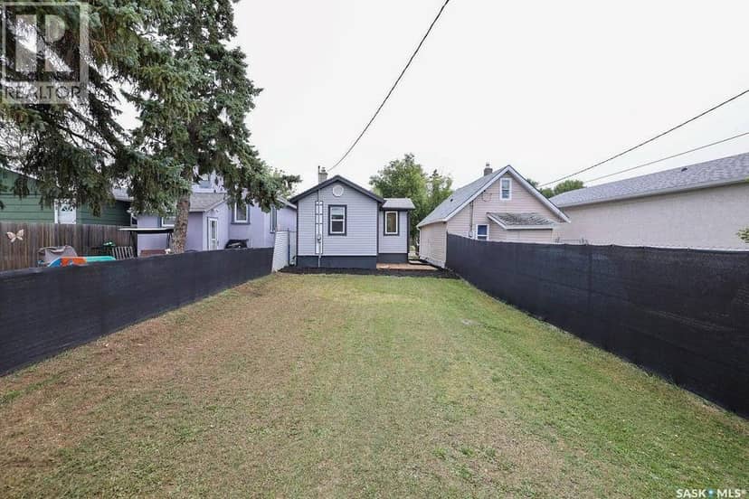 2136 McAra STREET — photo 27 of 28