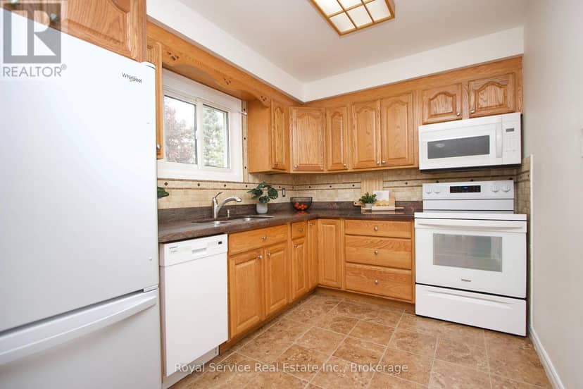 26 Sanders Drive — photo 17 of 33