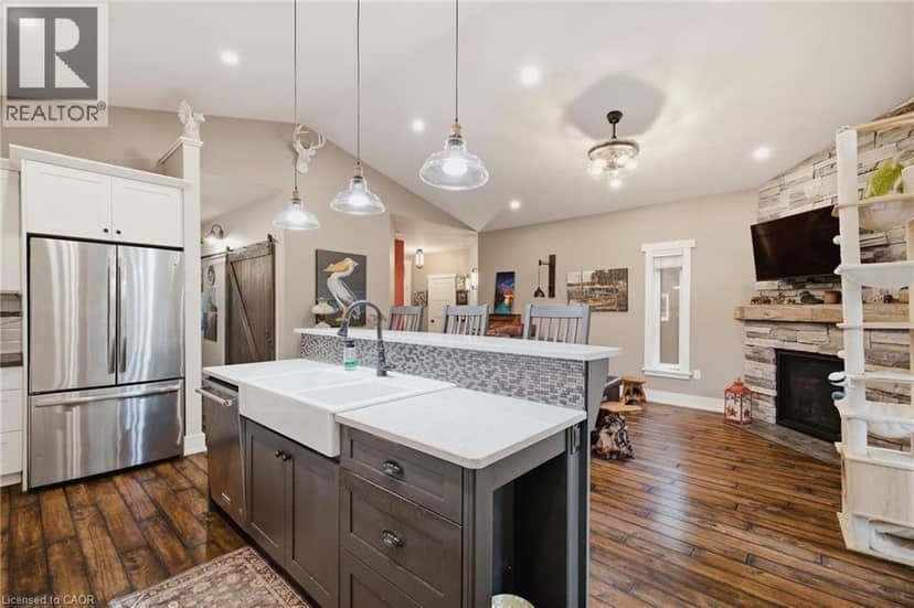 153 JAMES Street — photo 12 of 35