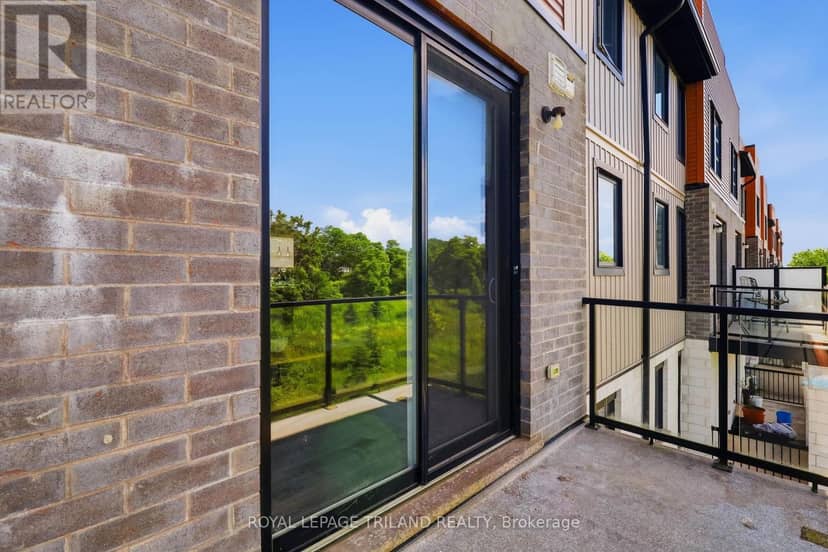 954 West Village Square — photo 12 of 32