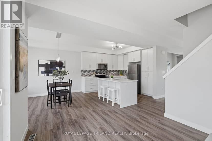 954 West Village Square — photo 16 of 32