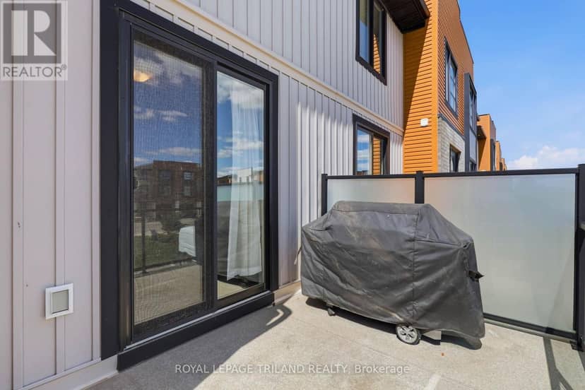 954 West Village Square — photo 22 of 32