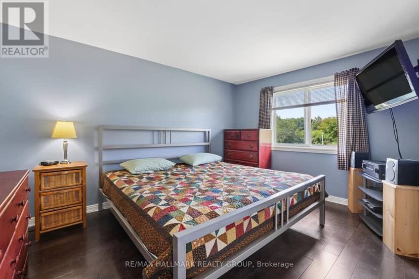 27 Brando Crescent — photo 13 of 25