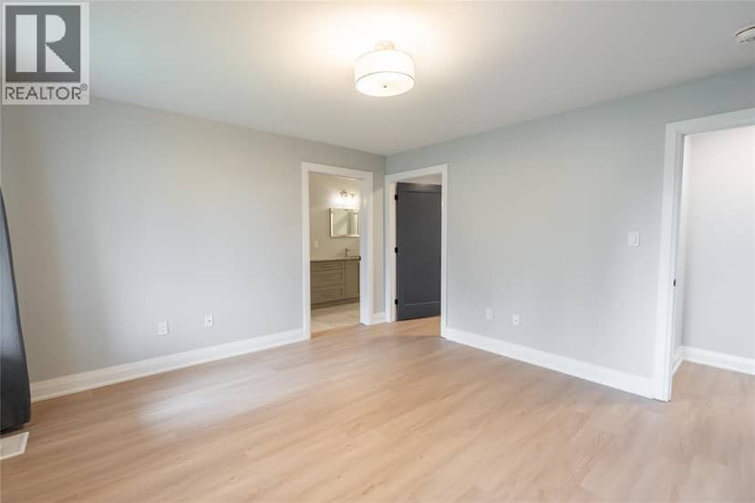 709 Ferdinands Crescent — photo 15 of 40
