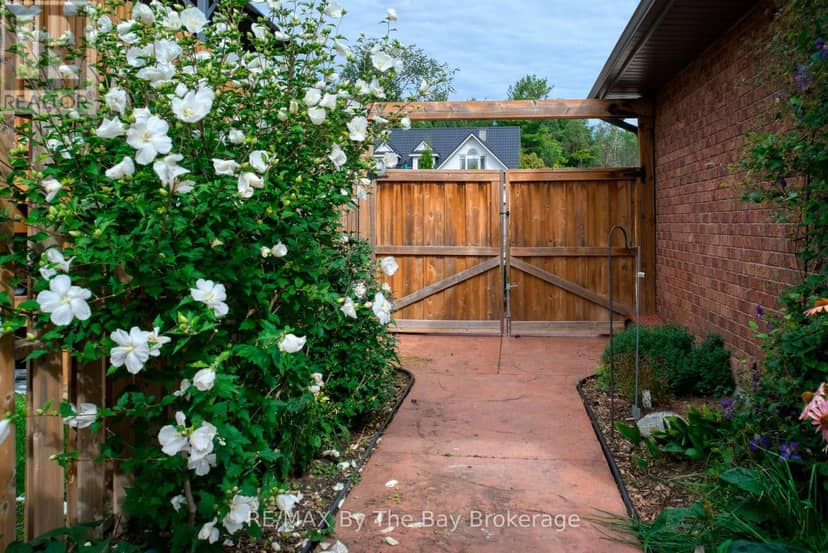 247 Simcoe Street, Clearview, photo 7