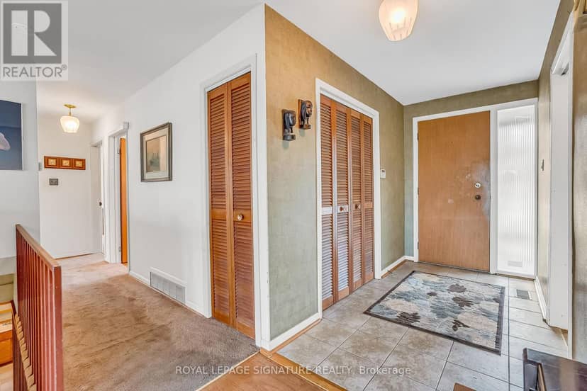 12 Ruden Crescent — photo 4 of 40