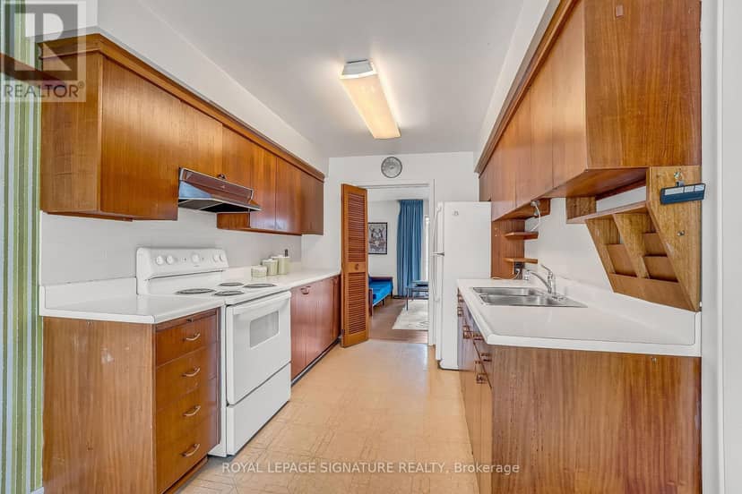 12 Ruden Crescent — photo 6 of 40