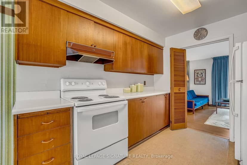 12 Ruden Crescent — photo 8 of 40