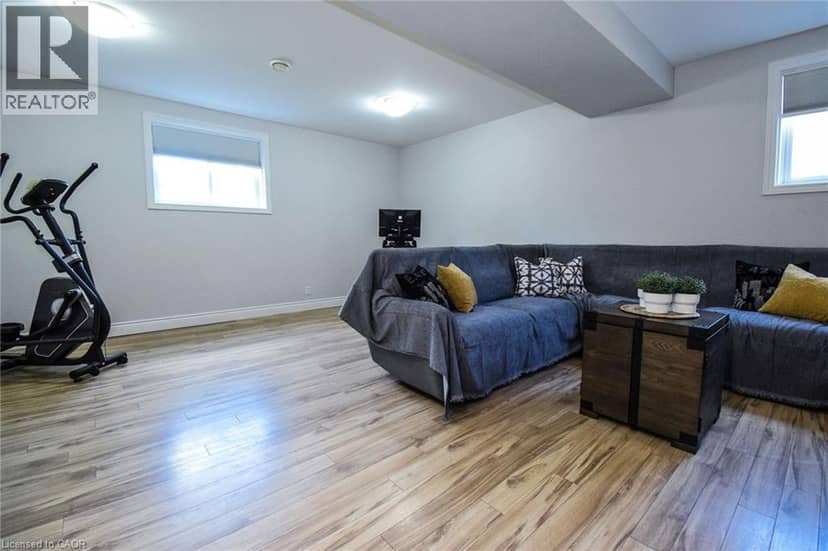 295 COURTLAND Street — photo 25 of 37